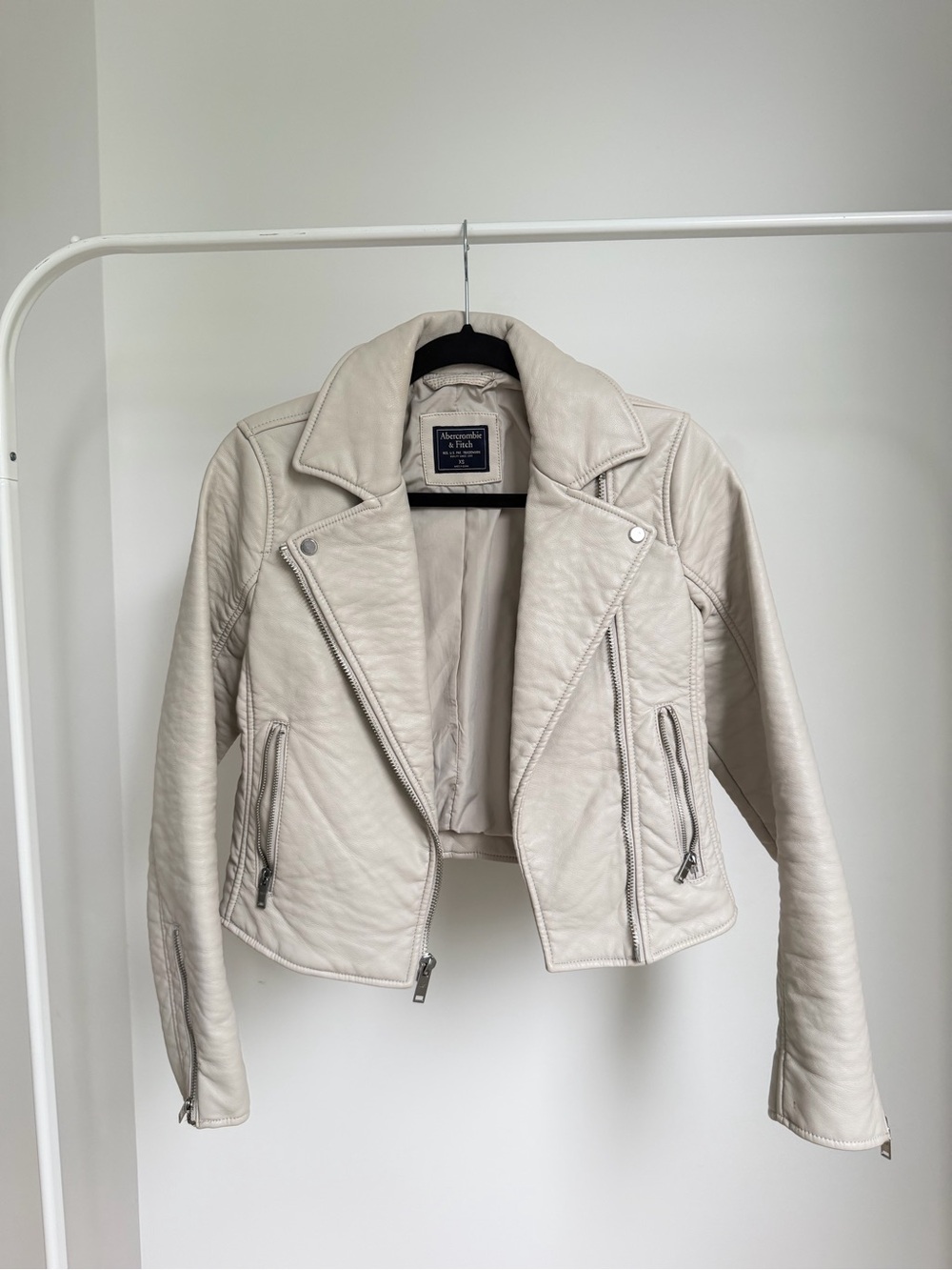 Abercrombie & Fitch Neutral Cream Cropped Moto Jacket